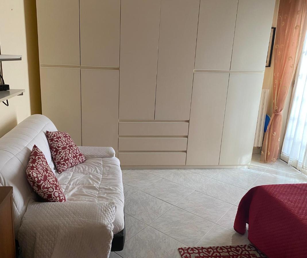 Allegrhouse: Intero Appartamento Bríndisi Exterior foto